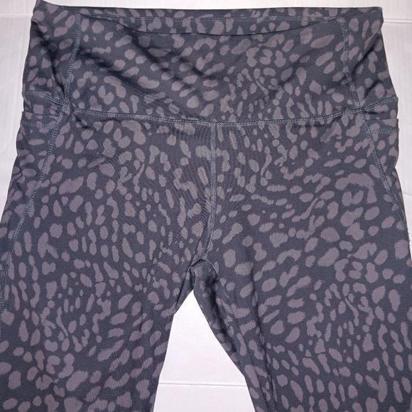 DAISY FUENTES FIT ANIMAL PRINT ACTIVEWEAR LEGGINGS - Picture 10 of 10
